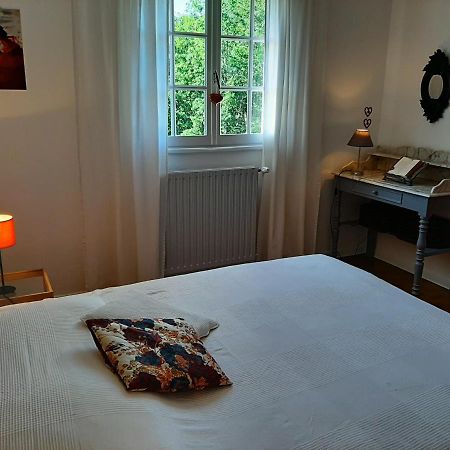 Chambre Soignee Et Accueillante A La Campagne - Ch Rouge L'Honor-de-Cos Dış mekan fotoğraf